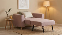 Ausgeklappter Schlafsessel in Glory Blush