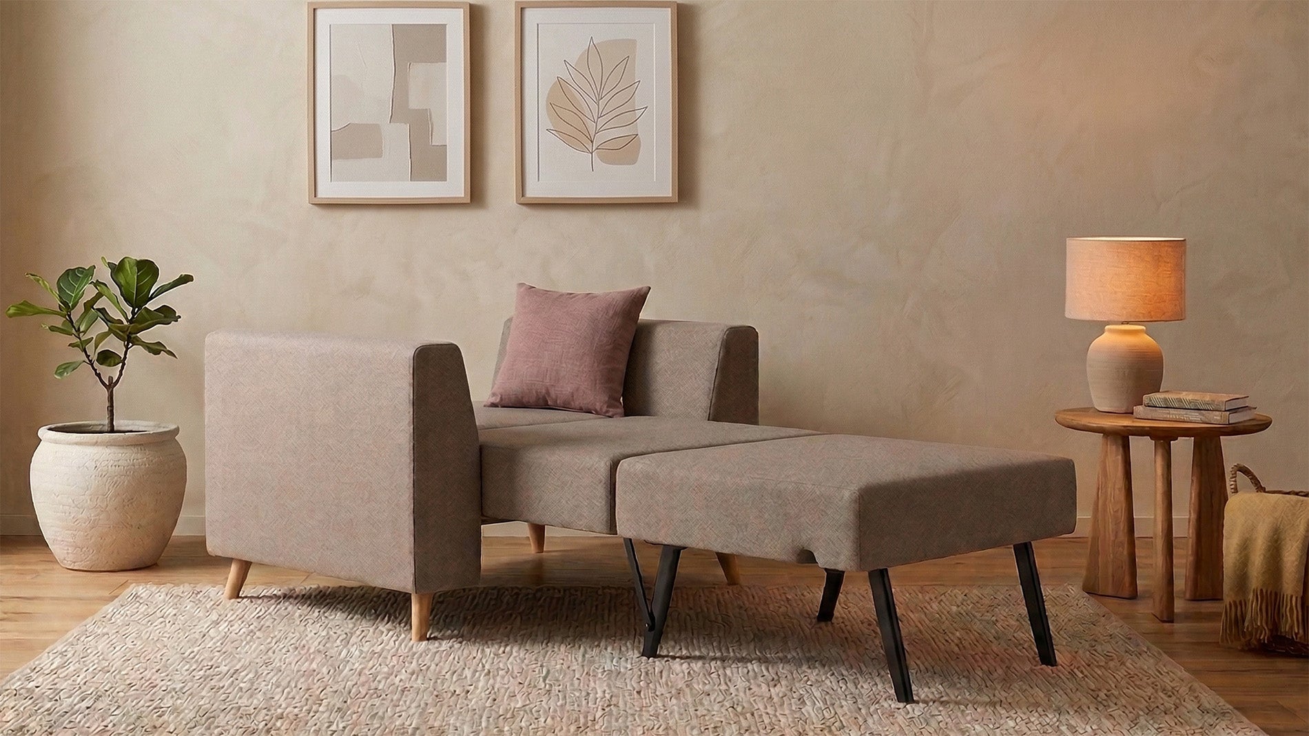 Ausgeklappter Schlafsessel in Glory Taupe