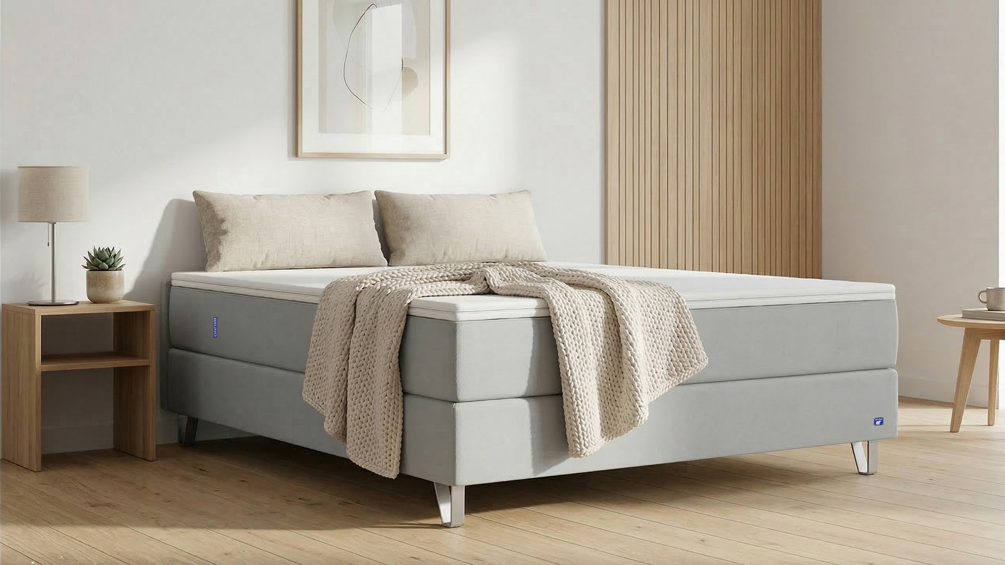 Boxspringbett Premium von Bruno – in Hellgrau, Compact-Kopfteil, Klassik-Armlehnen