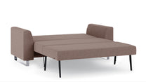 Schlafsofa von Bruno – 140 cm, in Braun, Klassik-Armlehnen, Metallfüße