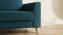 Schlafsofa von Bruno – in Türkis, Klassik-Armlehnen, Holzfüße